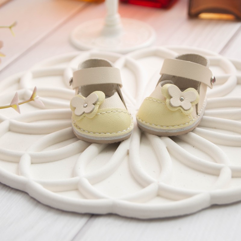 БОСОНІЖКИ З МЕТЕЛИКОМ ДЛЯ ЛЯЛЬКИ МИА